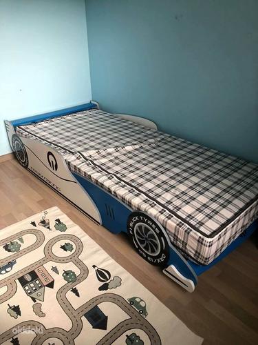 Детская кровать с матрасом/автомобиль р. 90х200 (фото #1)