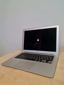 MacBook air 13" 128GB ssd A1466 (2 foto / 10)