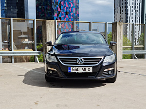 Продать Volkswagen Passat CC (2 фото из 8)