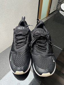 Nike tossud