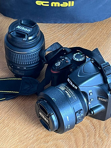 Nikon D3200 Kit (18-55mm 3.5-5.6) + 35mm 1.8 (2 foto / 2)