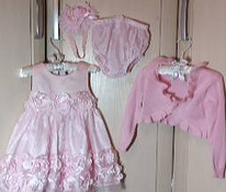 Красивое платье для девочки 6-9 месяцев