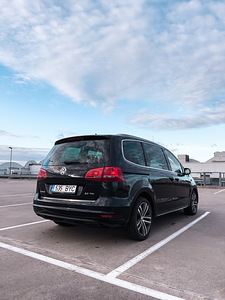 Volkswagen Sharan Highline 2.0 103kW (4 foto / 15)