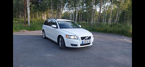 Продается volvo v50, 2.0 100kw (2 фото из 10)