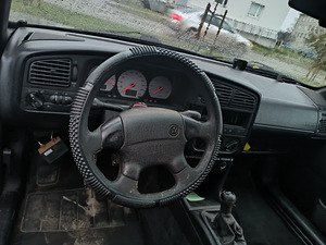 Volkswagen Passat (4 фото из 5)