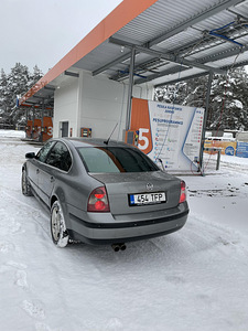 Volkswagen passat (4 foto / 8)
