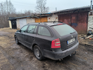 Škoda Octavia (3 фото из 9)