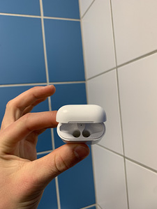 Airpod gen. 1 korpus (2 foto / 2)