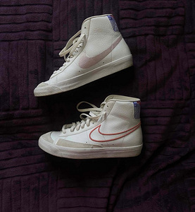 Кроссовки Nike (1 фото из 1)