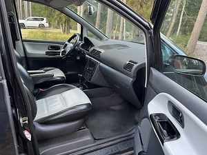 SEAT Alhambra 1.9 85kv. (12 foto / 15)