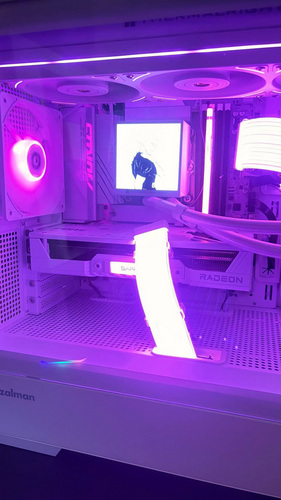 Valge mänguarvuti-akvaarium / i5-14600KF / RX 9060 XT 16GB