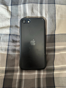 iPhone SE2 (2020) 64Gb (2 фото из 3)
