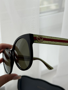 Очки GUCCI (6 фото из 6)