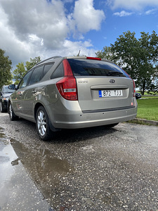 Kia Ceed 2011 1.6 85kw Diisel (3 foto / 5)