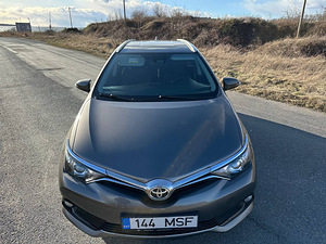 Продается Toyota Auris 2018! (3 фото из 6)