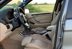 BMW X5 E53 2004 Facelift 3.0 160kw (8 foto / 14)