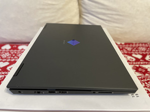 BRON Sülearvuti HP OMEN 15 Ryzen7 16GB RTX3070 144Hz (5 foto / 7)
