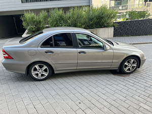 Mercedes-Benz C 180 1.8 105kW (3 foto / 13)
