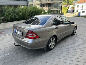 Mercedes-Benz C 180 1.8 105kW (5 foto / 13)