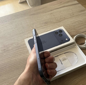 Müüa iPhone 17 Pro Deep Blue 256GB – ideaalne seisukord (6 foto / 10)