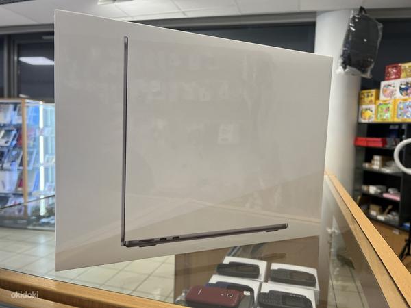 Новый Apple MacBook Air 13 (2022), M2 8C/8C, 8 ГБ, 256 ГБ, S (фото #1)