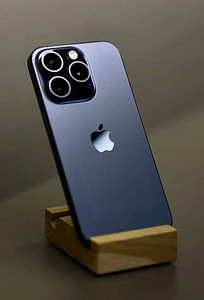 iPhone 15 Pro 128GB Blue heas seissukorras (1 foto / 2)