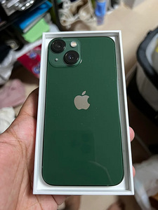 iPhone 13 128Gb Green в очень хорошем состоянии