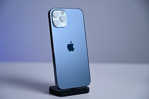 iPhone 12 Pro 256GB Blue (1 foto / 2)