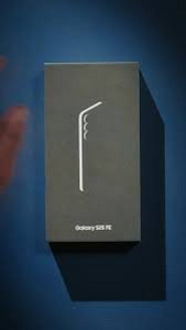 Samsung Galaxy S25 FE 8/256GB Black UUS (1 foto / 2)