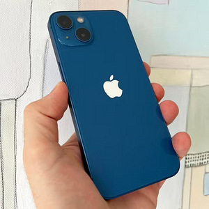 iPhone 13 128Gb Blue Heas seissukorras (1 foto / 4)