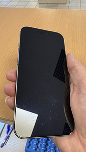 iPhone 15 Pro 1TB Grey (7 foto / 8)
