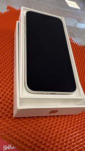 iPhone 13 Mini 128Gb White väga heas seissukorras (2 foto / 2)