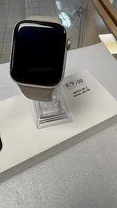 Apple Watch SE2 GPS 44mm Silver v heas korras (1 foto / 3)