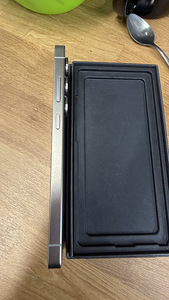 Samsung Galaxy S25 Ultta 12/256Gb Titanium Grey uueväärne (2 foto / 4)