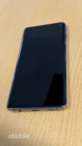 Samsung Galaxy S10 128Gb в хорошем состоянии