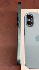 Apple iPhone 16 128Gb Teal ( Roheline) Uueväärne (7 foto / 8)