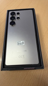 Samsung Galaxy S25 Ultra 256Gb как новый (1 фото из 3)