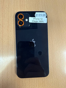 Apple iPhone 12 256Gb Black v heas korras (1 foto / 5)