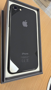 Apple iPhone 8 256Gb Black uueväärne (1 foto / 4)