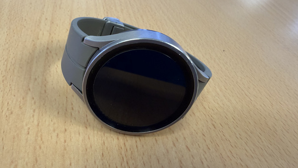 Samsung Galaxy Watch 5 Pro LTE 45 мм в очень хорошем состоянии