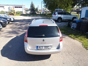 Рено меган 2008г. (5 фото из 6)