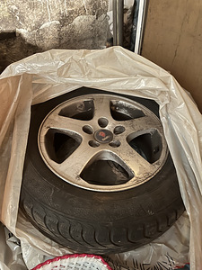 Продам оригинальные литые диски Saab 15” — комплект 4 шт. (2 фото из 5)