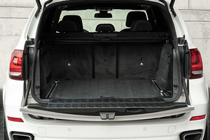 Autorent - BMW X5 M-Pakett Xdrive (6 foto / 6)