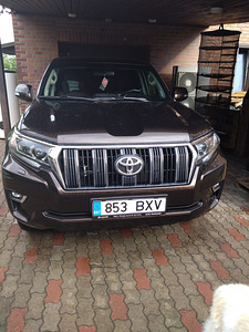 Toyota Land Cruiser (1 foto / 13)