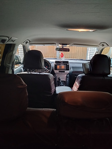 Toyota Land Cruiser (6 foto / 13)