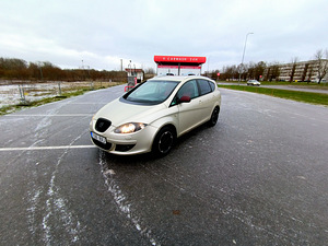 SEAT ALTEA XL (1 foto / 8)