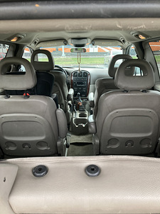 Chrysler Voyager 2,5 d (3 foto / 3)