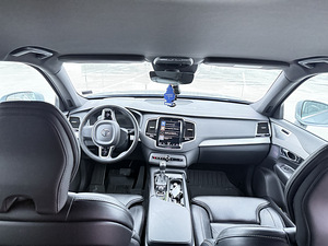 Volvo XC90 (9 фото из 10)