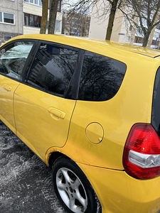 Honda Jazz (9 фото из 9)
