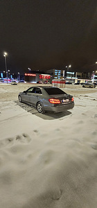Mercedes Benz E220 (5 фото из 11)